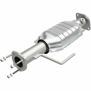 MagnaFlow 49038 Direct-Fit Catalytic Converter for Jeep Wrangler 00-04 OEM - Picture 1 of 11