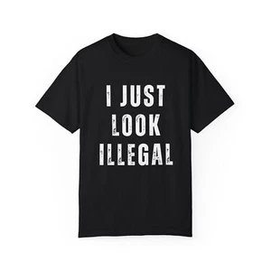 I Just Look Illegal Comfort Colors Band TShirt, Old School Band T-shirt, - Foto 1 di 33