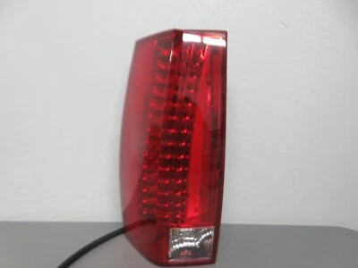 Luz trasera izquierda Cadillac Escalade Escalade 2007 2014 ESV Foto 1 de 4