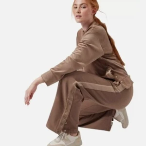 Athleta Retroplush Velvet Wide Leg Sweatpants, Mocha Brown - Size XS - Picture 1 of 8