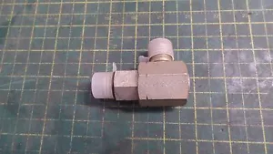 GENUINE TROJAN O&K 10205136500 90 SW ADAPTER FITTING, TEREX 10-205136500 - Picture 1 of 11