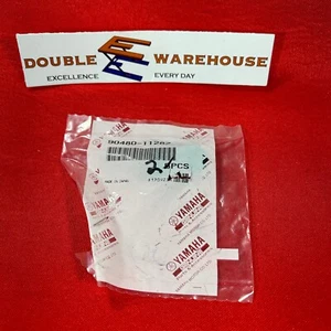 NOS OEM Yamaha 90480-11287 Grommet SET OF TWO (2) - Bild 1 von 2