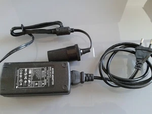 STABILISIERTES NETZEIL 12V 5A 60W UNIVERSAL! mit Zigarettenanzünder-Kupplung - Picture 1 of 4