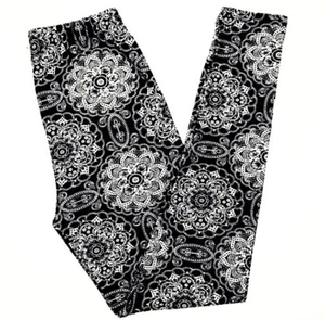 Buttery Soft Christmas Snowflake Leggings One Size S M L Holiday Snow Black OS - Picture 1 of 3
