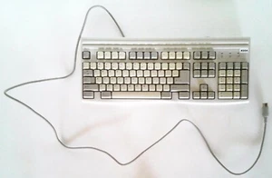 Vintage Mitsumi Computer Keyboard KPQ-E99ZC-12 (K004) - Picture 1 of 7