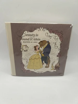 Caja de Regalo Bella Disney Elegante Tipo de Libro Bella Bestia Reino Corazones Disneyworld Foto 1 de 3
