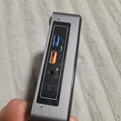 Intel NUC BOXNUC7i7BNk Core i7-7thgen 16gb Ram 500gb ssd  - Image 1 of 4