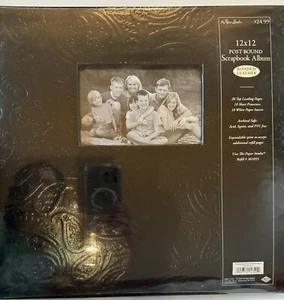 NEW The Paper Studio Black 12 x 12 Post Bound Scrapbook Album 20 pages - Picture 1 of 2