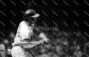 GN206 Frank Robinson Baltimore Orioles Baseball 8x10 11x14 16x20 24x36 Photo - Picture 1 of 1