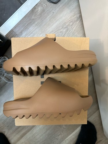 Taglia 4 Sandali casual marroni Adidas Yeezy Slide Core da uomo G55492