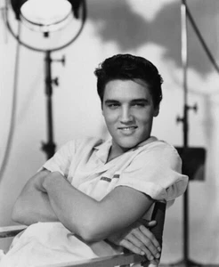 Elvis Presley Unsigned 10" x 8" Photo - King Creole *23 - Picture 1 of 1