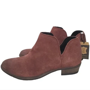 NEW Crevo Size 8.5 Leighton Perforated Suede Leather Distressed Ankle Booties - Picture 1 of 11