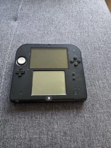 Nintendo 2DS - Handheld-Spielkonsole - Schwarz Blau - Bild 1 von 1