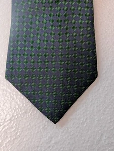 BARNEY'S NEW YORK MEN'S TIE BLUE GREEN GEOMETRIC PATTERN - Picture 1 of 7