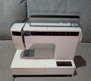 Montgomery Ward Sewing Machine Uht J1953 Untested & Has Various Heads - Picture 1 of 7