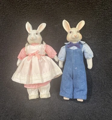 Muñecas/ornamentos de tela de campo de porcelana únicos usados hechos en Taiwán Foto 1 de 4