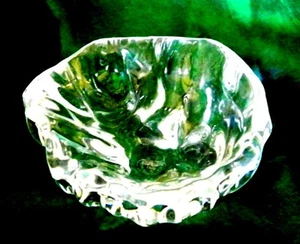 VINTAGE FINE CRYSTAL FREE FORM MODERNIST TRINKET BOWL BY BACCARAT, FRANCE - Picture 1 of 1