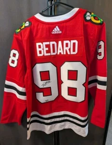 Connor Bedard Authentic Chicago Blackhawks Autographed Red Fanatics NHL Jersey - Picture 1 of 5