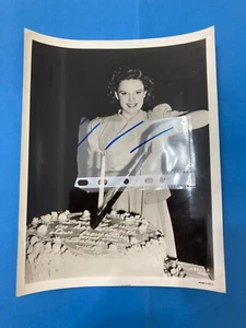 FOTO MGM ATTRICE JUDY GARLAND SWEET SIXTEEN BIRTHDAY CM.26X20 MICKEY ROONEY. - Picture 1 of 4