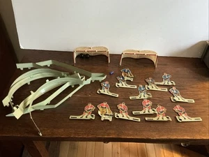 Vintage 1950’s Eagle Toys Hockey Table Top Players Parts; Leafs Canadiens 0621 - Picture 1 of 8