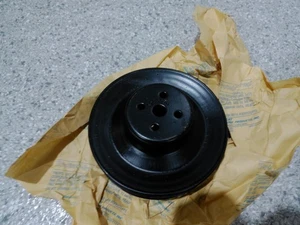 65-68 C2 C3 Corvette 396 427 2-Groove Water Pump Pulley w/o AC-GM #3906656--NOS - Picture 1 of 6