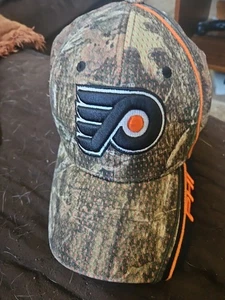 Men’s Zephyr NHL Philadelphia Flyers Camo Military Fitted Hat XL - Picture 1 of 6