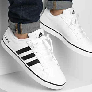 Scarpe da ginnastica uomo Adidas VS Pace bianche e nere tutte le taglie UK nuove con scatola AVSP2WB01 - Foto 1 di 15