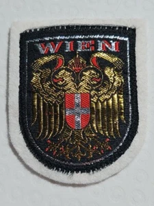 Parche recuerdo de viaje vintage de fieltro bordado VIENA Alemania 57 mm X 68 mm - Imagen 1 de 6