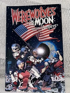 Werewolves on the moon :Verses Vampires Graphic Novel Dark Horse ( marked down) - Picture 1 of 7