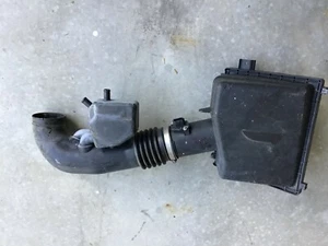 Nissan MEDIDOR DE FLUJO DE AIRE DE MASA SENSOR MAF Fábrica OEM 22680-7S000 08 Titan 5.6 V-8 - Imagen 1 de 7