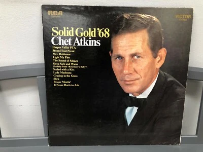 Chet Atkins-Solid Gold '68 12" LP RCA LSP-4061Pop 1968 Near Mint - Image 1 of 4