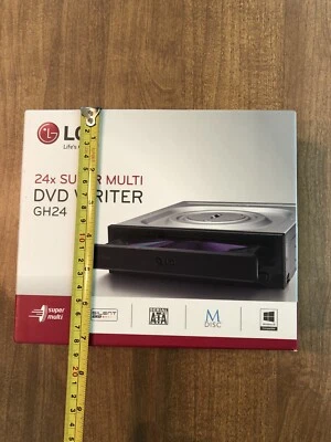 Grabadora de DVD interna LG GH24NSB0 M-DISC 24X (caja abierta, con folleto, disco) Foto 1 de 4