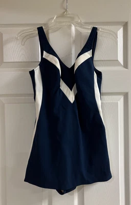 Traje de baño estructurado de colección años 60 rosa Marie Reid de una pieza con falda de nailon pin up Foto 1 de 4