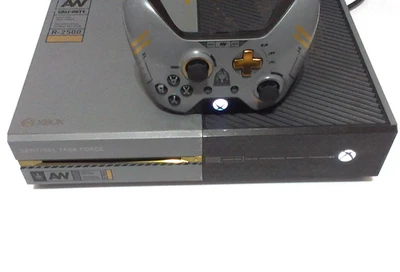 MICROSOFT XBOX ONE 1TB CONSOLE LIMITED EDITION CALL OF DUTY ADVANCE WARFARE +PSU - Image 1 of 4