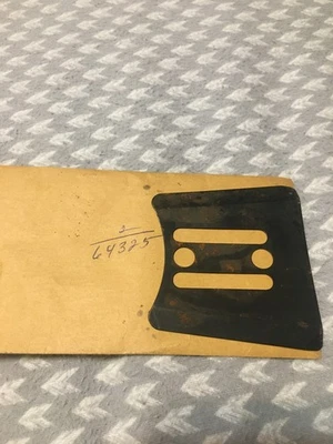 NOS OEM MCCULLOCH 64325 PLACA DE BARRA 10-10, 700,7-10,805, 850, 55, 60, 800, SP81 Foto 1 de 2