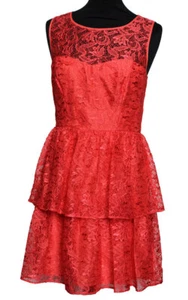 DAMENKLEID KLEID SPITZENKLEID ROT HELLROT SPITZE MANOUKIAN STUFENKLEID Gr. 36 - Bild 1 von 4
