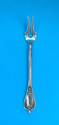 Antique Sterling Silver Pickle/Olive Fork Baker Manchester MFG Co c 1915 - Imagem 1 de 3
