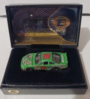 RARO 1:64 Action ELITE Diecast NASCAR Bobby Labonte Jurassic Park 3-2001 Pontiac Foto 1 de 4