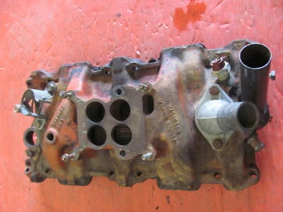 Chevrolet 327 1965 65 colector de admisión de hierro Corvette 3844457 G-11-4 Chevy II  Foto 1 de 4