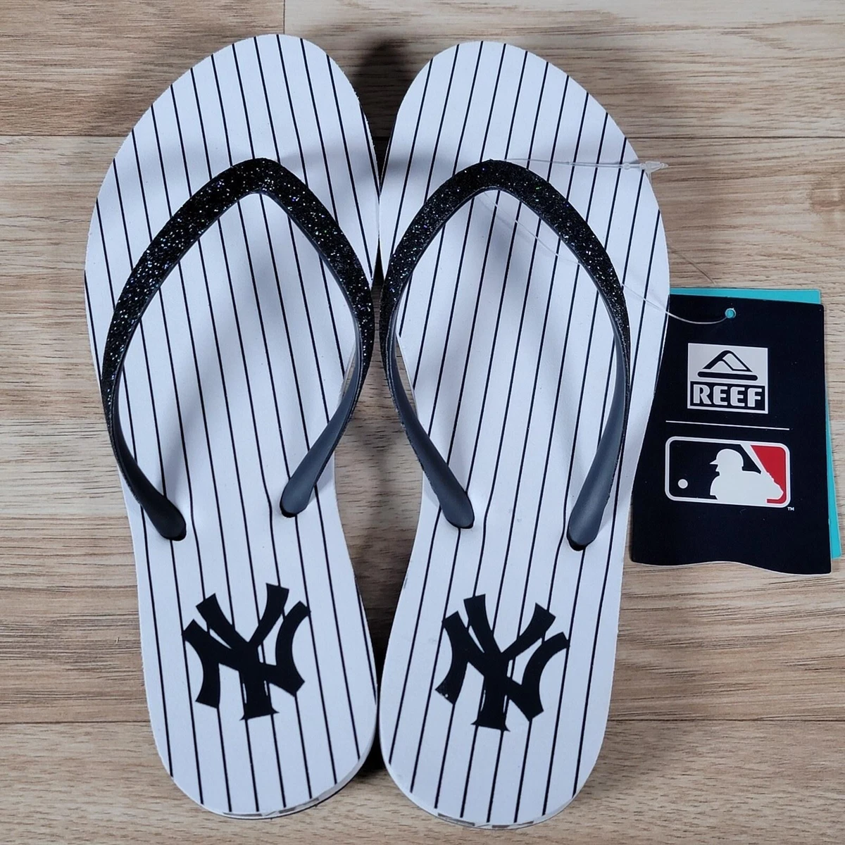 New York Yankees Sports Fan Slippers for sale | eBay