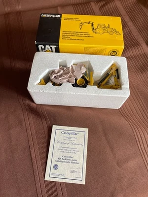 Martillo hidráulico retroexcavadora CAT 428 NZG 378/1 Caterpillar Foto 1 de 4