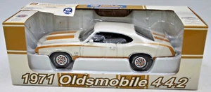Raro 2007 CPD NAPA Calidad Como Nueva Réplica 1971 Oldsmobile 4-4-2 1/24 Diecast + Caja - Imagen 1 de 5