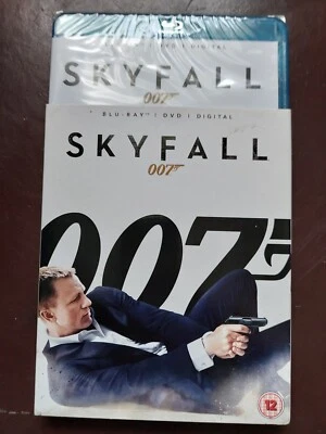 007: Skyfall (DVD/Blu-ray, 2012) Daniel Craig Sam Mendes NEW! Still Sealed MINT! - Image 1 of 3