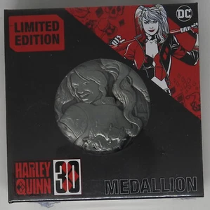 DC COMICS HARLEY QUINN 30th ANNIVERSARY LIMITIERTE EDITION MEDAILLON - KOSTENLOSE UK P&P - Bild 1 von 12