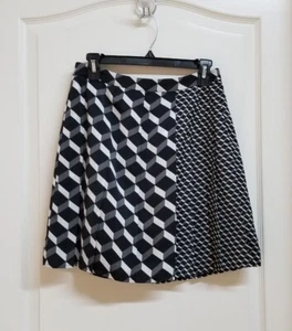 Halogen Womens Pleated A Line Skirt Geometric Black & white barely worn Size 4 - Picture 1 of 11