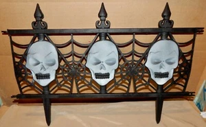 Skull Fencing Halloween You Choose Type & Amount 20" x 12" Plastic 234S - Picture 1 of 7