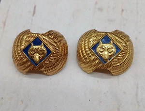 De colección 2 Boy Scouts Of America Lobo Pañuelo Corbata Slide Soportes Metal Esmalte - Imagen 1 de 3