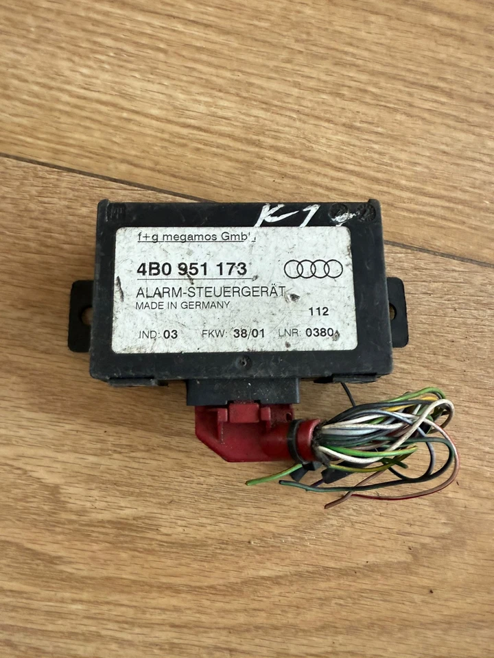 Módulo unidad de control de alarma Audi A4 A6 1997-03 4B0951173 OEM Foto 1 de 1