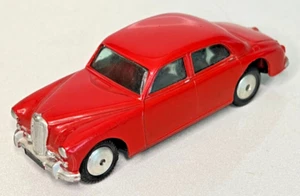 Corgi Toys No. 205 Riley Pathfinder - Picture 1 of 8
