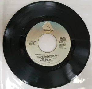 Record 45 RPM- Air Supply What Kind of Woman Two Less Lonely People In The World - Bild 1 von 4